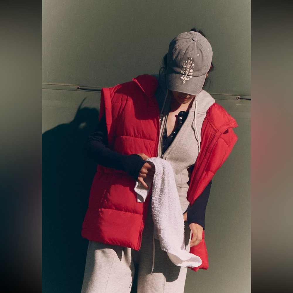 Free People | FP Movement - Off The Bleachers Vest NWT - Picture 2 of 3